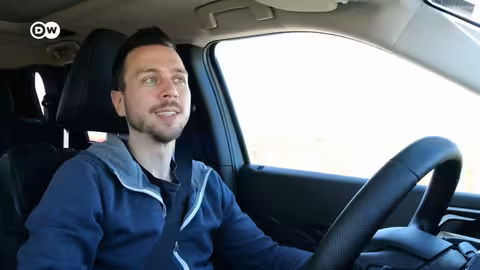 ميتسوبيشي أوتلاندر الهجينة: قيادة تجمع القوة والأناقة