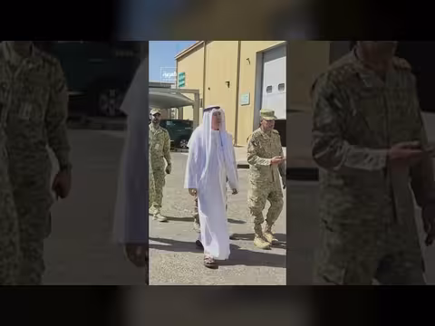الشيخ مبارك يتفقد موقع الحرس الوطني بعد استهدافه