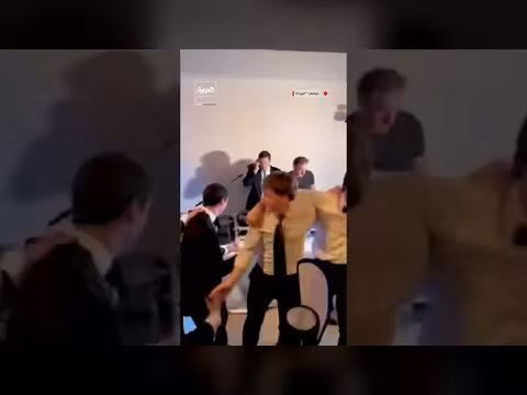ماركو روبيو ينسق أغاني حفل زفاف عائلي
