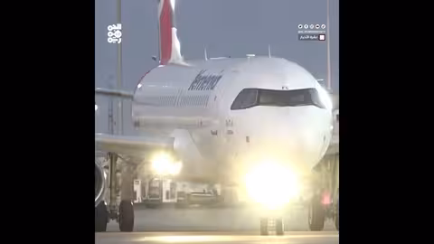 إجراءات تفتيش الرحلات من عدن إلى الإمارات تثير غضب وزارة النقل اليمنية