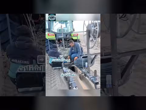 مركبة زراعة ذاتية القيادة تغير ملامح صحراء الصين