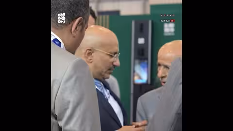 طارق صالح يزور معرض دبي للطيران 2023