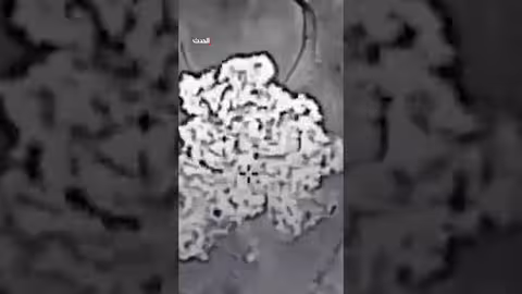 الجيش الإسرائيلي يستهدف مواقع لحزب الله في جنوب لبنان