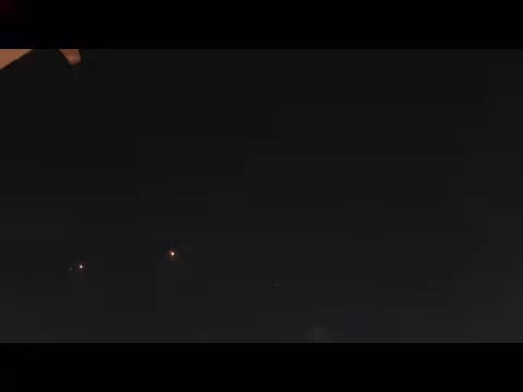 إيران تطلق أكثر من 10 صواريخ على إسرائيل وتدوي صافرات الإنذار في حيفا