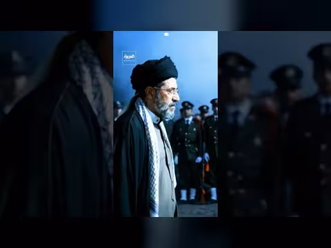 المرشد الإيراني خامنئي يعاني حروقا بالغة