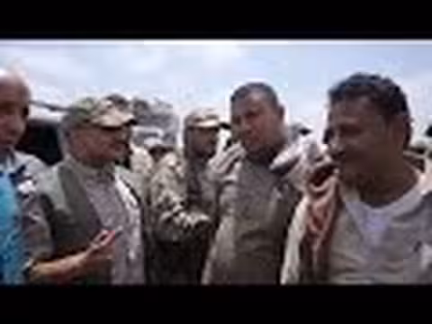 الفريق طارق صالح يتفقد المناطق المتضررة من السيول في ريف المخا