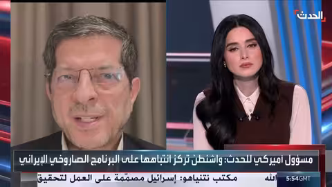 إيران تحذر من استهداف خامنئي وتعيد بناء برنامجها الصاروخي