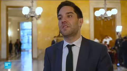 فرنسا: رئيس الوزراء يرفض المادة 49.3 لتمرير ميزانية 2026