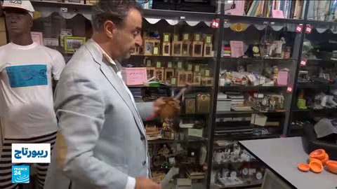 قصف إسرائيلي يستهدف خيام النازحين في غزة ويحرقها.