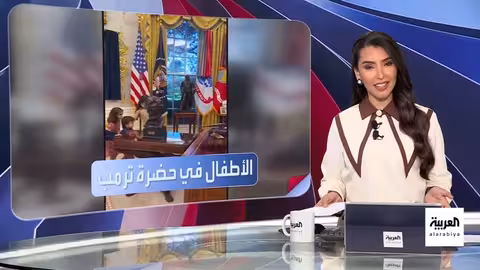 انهيار روبوت روسي أيدول أمام الجمهور في عرض تكنولوجي