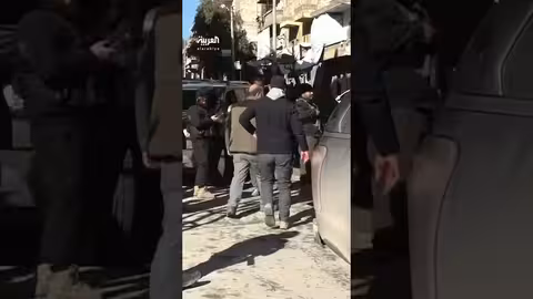 قوات الأمن السورية داخل حي الشيخ مقصود بعد تمشيطه بالكامل