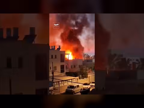 اشتعال حريق في نهاريا الإسرائيلية بعد سقوط صاروخ مباشر