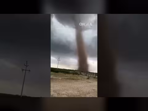 إعصار غباري يضرب ولاية كواهويلا بالمكسيك