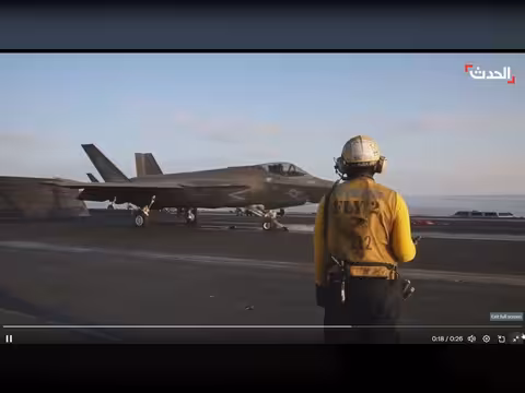 إقلاع مقاتلات أمريكية من حاملات طائرات وسط توتر مع إيران