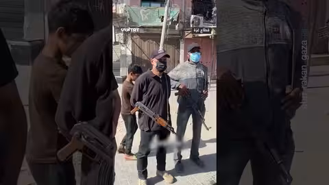 انتشار الشرطة الفلسطينية في غزة بعد انسحاب الاحتلال الإسرائيلي