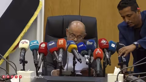 محافظ حضرموت في لقاء موسع مع المكونات السياسية