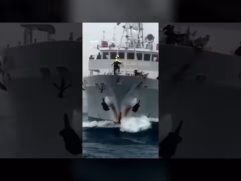 اصطدام سفينتين قبالة سواحل القارة القطبية الجنوبية