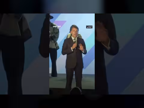 ماكرون ينفعل بسبب الضجيج في قمة نيروبي