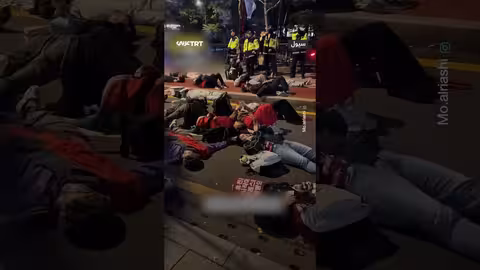 نشطاء كوريون يحتجون أمام السفارة الإسرائيلية تضامناً مع غزة