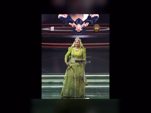 الشاعر نبيل الحكيمي في الباب الكبير 2