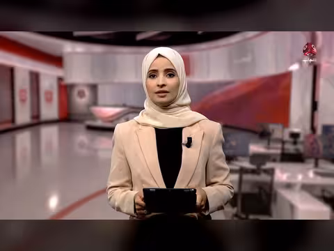 الطائرة الإيرانية تحمل خبراء ومعدات إلى الحوثيين