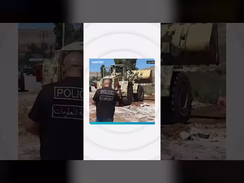 الجيش اللبناني يدخل بلدة دبين بعد انسحاب الاحتلال