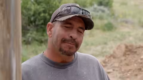 لغز الكنز المدفون: سر الأعماق