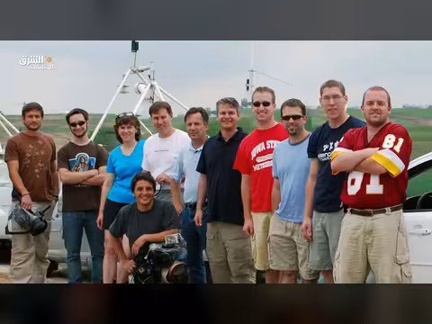 تيم ساماراس: عالم الأعاصير ومغامراته المميتة