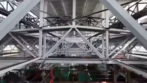 جولة جوية داخل قاعدة صيانة القطارات تكشف تفاصيل الأمان