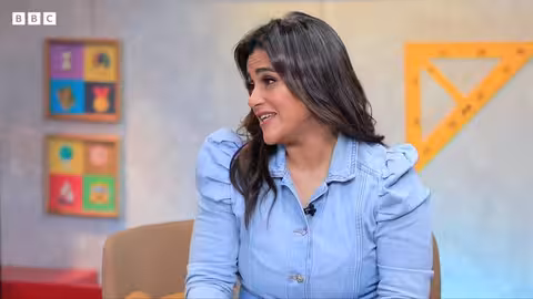 برنامج درس: علوم، رياضيات، وتعلم اللغتين العربية والإنجليزية