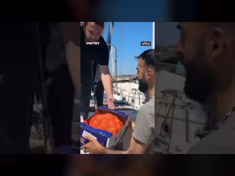 أسطول الصمود يستعد للإبحار نحو غزة