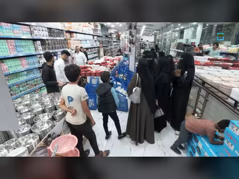 زبونة تتهم عاملًا بالإهمال وتشتكي للمدير في برنامج رد فعل