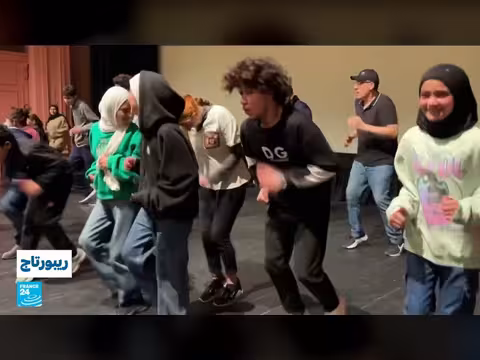 مراهقون لبنانيون بين طفولة مبتورة ومستقبل غامض