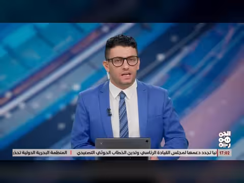 طارق صالح يعزي في وفاة الشيخ أحمد الشقذة