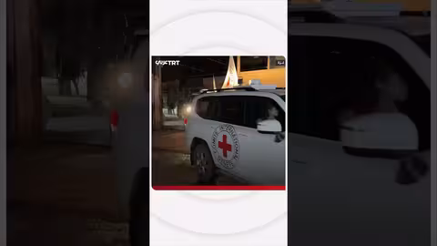 القسام يسلم جثامين 4 محتجزين إسرائيليين للصليب الأحمر