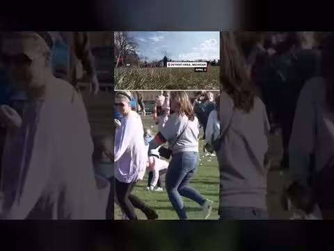 مروحية تنثر حلوى المارشميلو على أطفال في ميشيغان