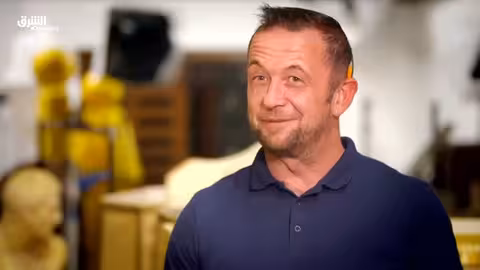 ترميم طاولة سنديان عملاقة - صيادو التحف الأثرية - الحلقة 7