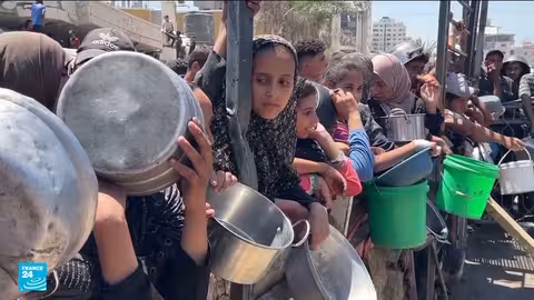 تدهور الأوضاع الإنسانية في غزة واتهامات بالتضليل الإعلامي