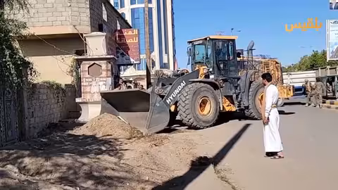 مأرب: حملة لإزالة العشوائيات من أرصفة الشوارع