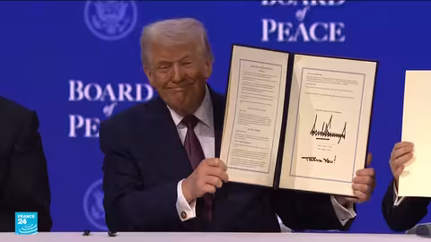 ترامب يوقع ميثاق مجلس السلام الجديد