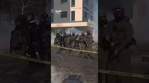 شركة فرنسية تعاون مع وكالة الهجرة الأمريكية