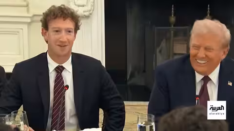 الإغلاق الحكومي الأمريكي: تهديد بالإقالات وتأثير اقتصادي