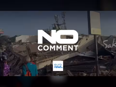 دمار واسع في ميناء لا غوايرا بعد الزلزال