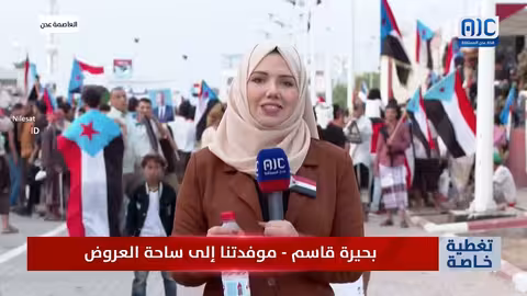 معتصمو ساحة العروض بعدن يطالبون باستعادة دولة الجنوب