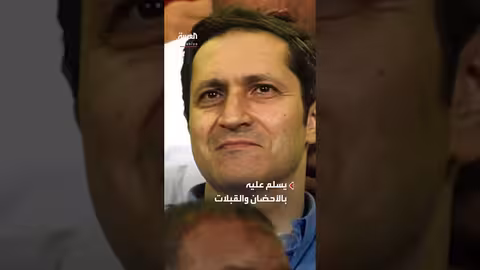 علاء مبارك ينفي زيارة الإخوان للسجن
