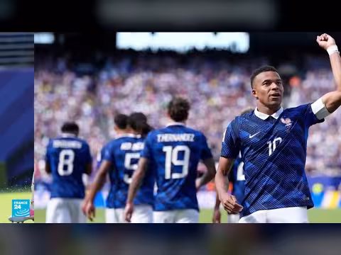فرنسا تفوز على السنغال 3-1 ومبابي يحطّم الرقم القياسي