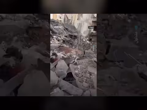 الاحتلال الإسرائيلي يدمر منطقة الشياح في بيروت