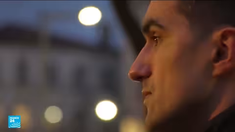 ماكرون يدعو للهدوء قبل مسيرة تكريمية لناشط يميني متطرف في ليون