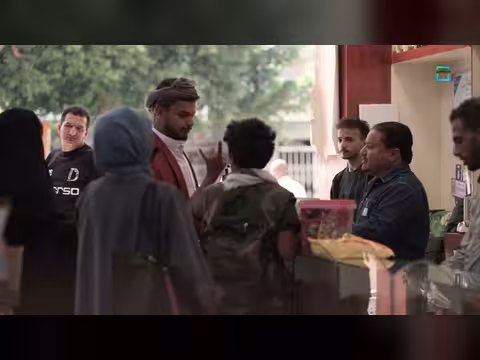 مقاطع فيديو: تاجر يستغل ظروف الناس برفع الأسعار