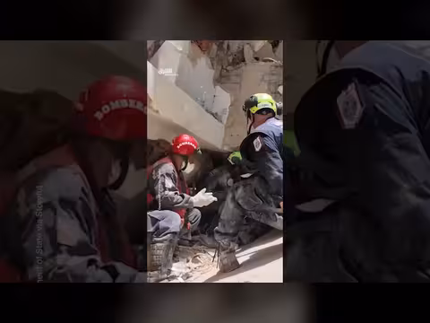 إنقاذ أم ورضيعها من تحت أنقاض زلزال فنزويلا